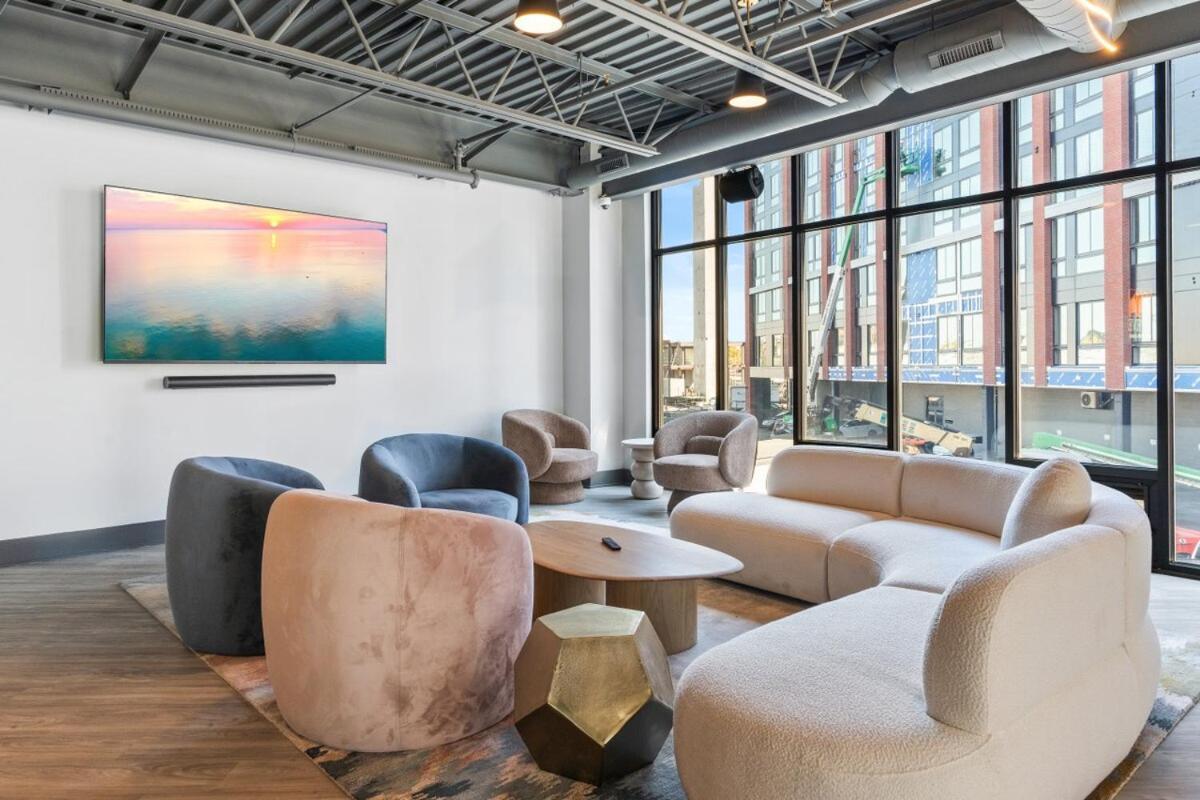Modern 1br With King Bed W,d Rooftop 10 Mins To Cc! Filadelfia
