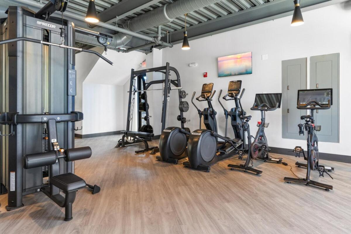 Modern 1br With King Bed W,d Rooftop 10 Mins To Cc! Apartment Philadelphia